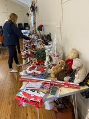 221210 Coffee Morning Xmas bric a brac IMG 1119
