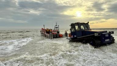 Aldeburgh RNLI inshore lifeboat EADT 18840064